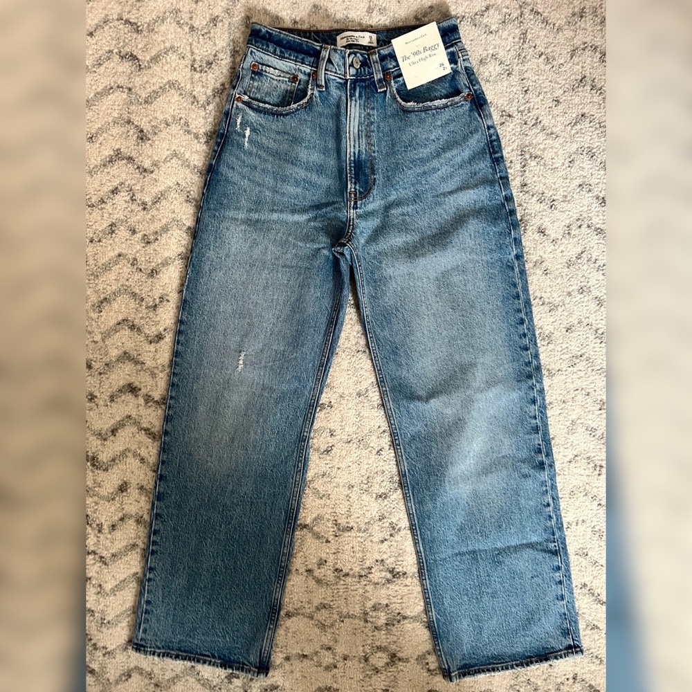 Abercrombie & Fitch The 90s Baggy Ultra High Rise Size 26 short